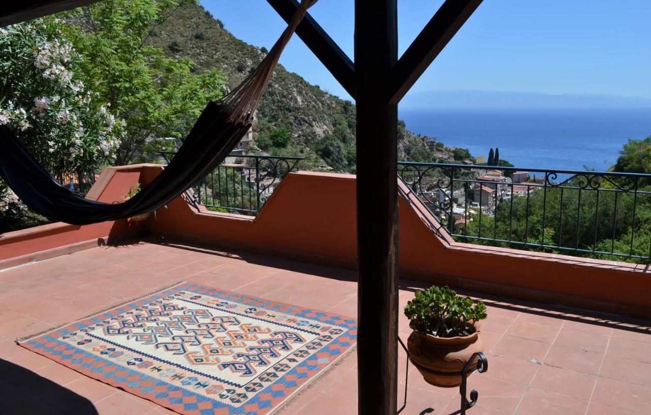 Villa Vittorio - Splendid Panoramic Sea View Terrace Taormina Bagian luar foto