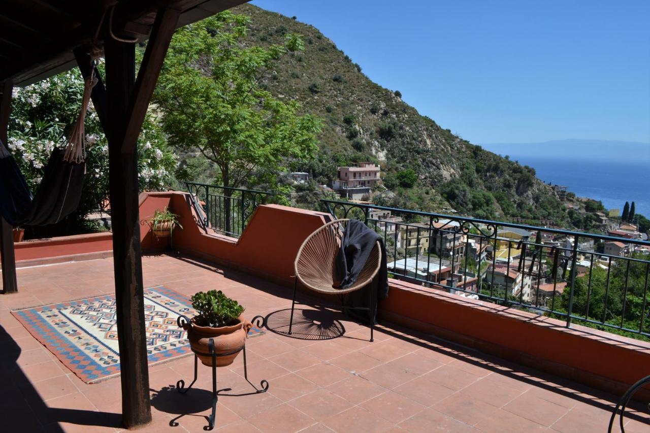 Villa Vittorio - Splendid Panoramic Sea View Terrace Taormina Bagian luar foto