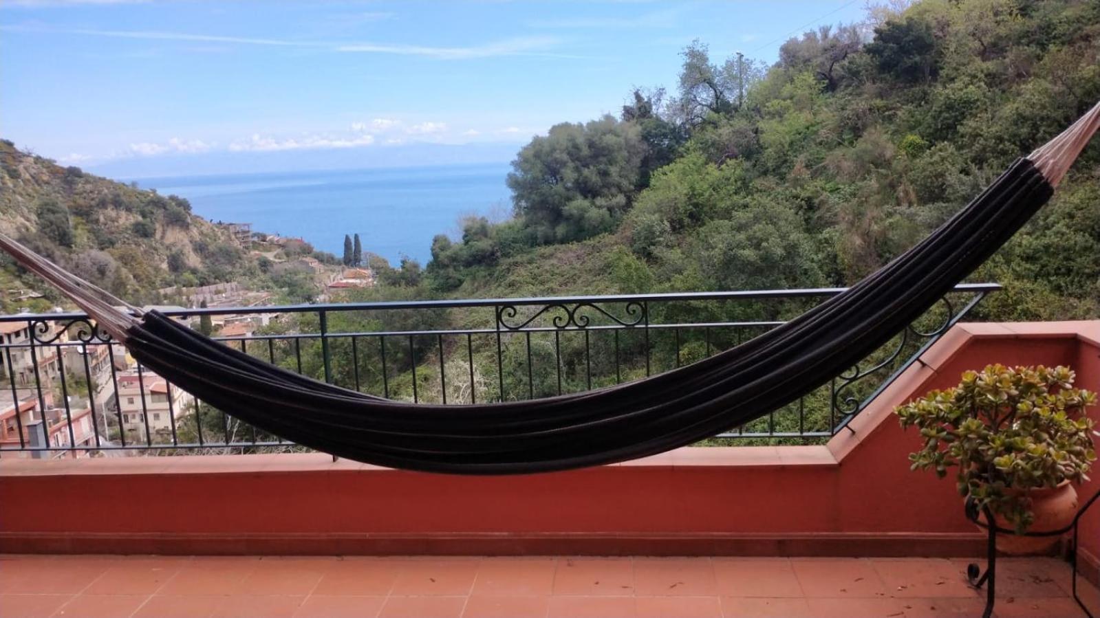 Villa Vittorio - Splendid Panoramic Sea View Terrace Taormina Bagian luar foto